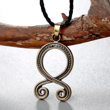 Charger l&#39;image dans la galerie, Pendentif de la croix des trolls - image 2