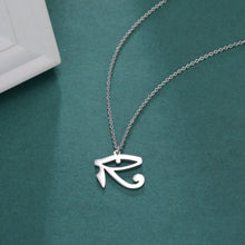 Cargar imagen en el visor de la galería, Pendentif de l’œil d&#39;Horus - image 2