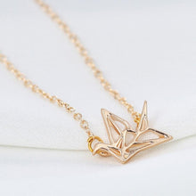 Charger l&#39;image dans la galerie, Pendentif d&#39;un origami de grue - image 3