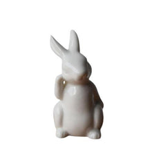 Cargar imagen en el visor de la galería, Statuette de lapin blanc - image 2