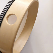 Laden Sie das Bild in den Galerie-Viewer, Tambour chamanique - image 4