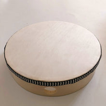 Laden Sie das Bild in den Galerie-Viewer, Tambour chamanique - image 2